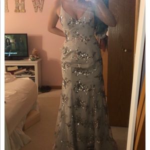 BEAUTIFUL PROM DRESS